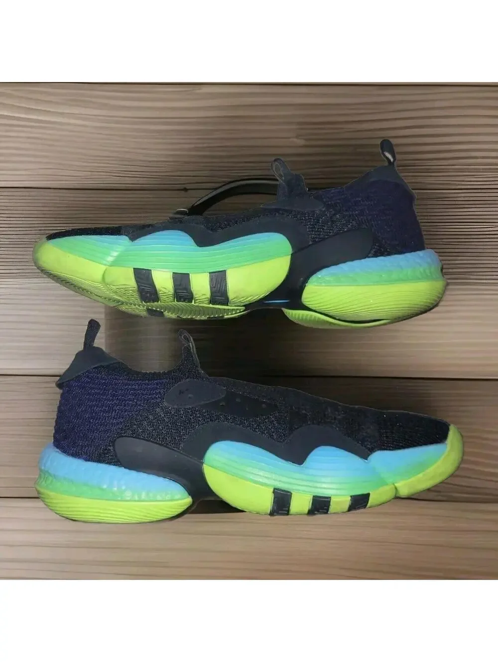 Size 11 - adidas Trae Young 2 Trae-Tlien